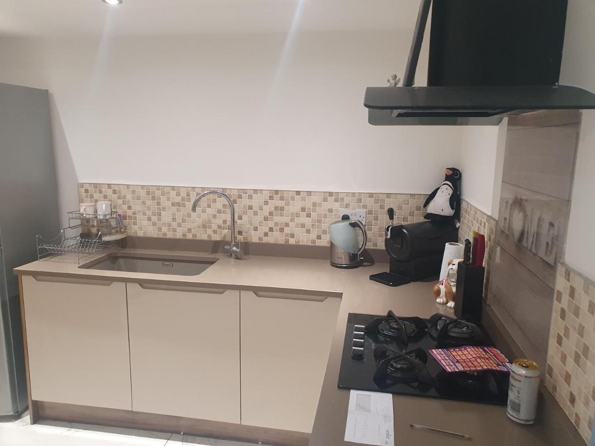 The Hawthorns Large Detached 3 Bedroom Family Home 시햄 외부 사진