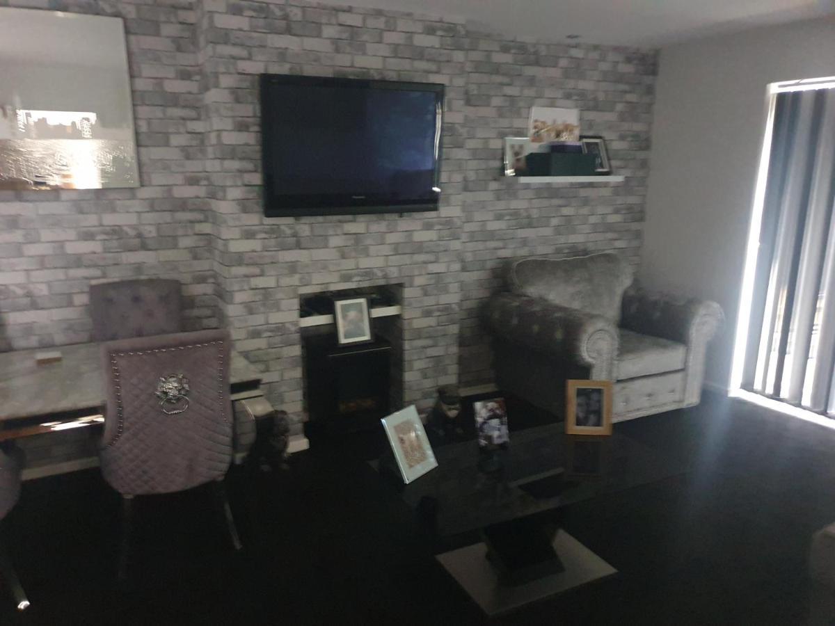 The Hawthorns Large Detached 3 Bedroom Family Home 시햄 외부 사진